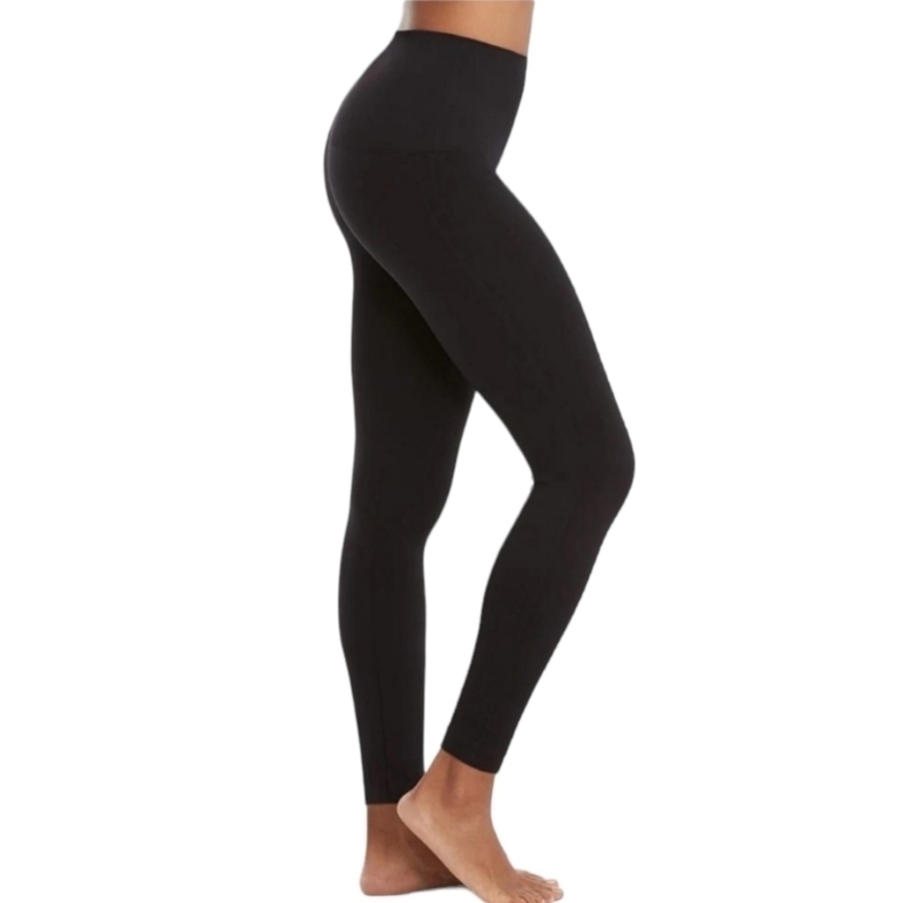 SPANX Look at Me Now Seamless Leggings in black